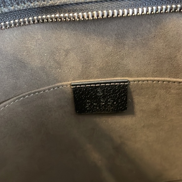 Gucci Black Leather Stripe Logo Toiletry Pouch BNIB Made in Italy - Picture 7 of 11